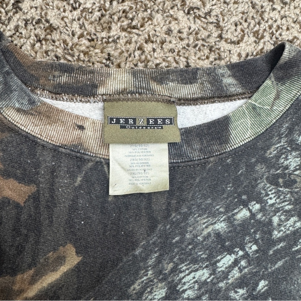 Camo Long Sleeve crewneck - Picture 2 of 3